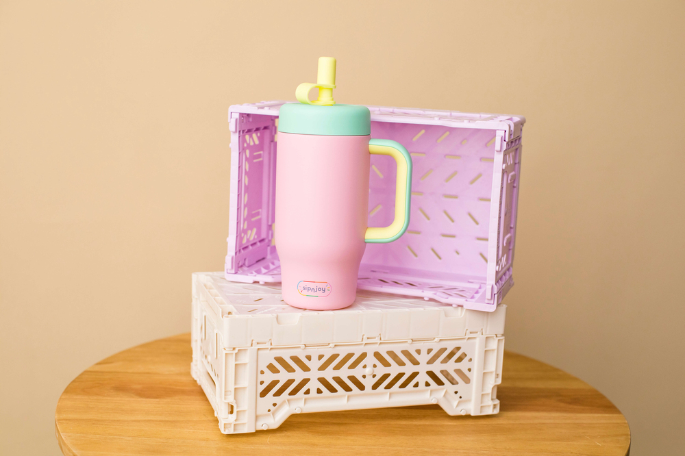 SipnJoy - HandleHug Tumbler | 550 ml - Pudra Pembe