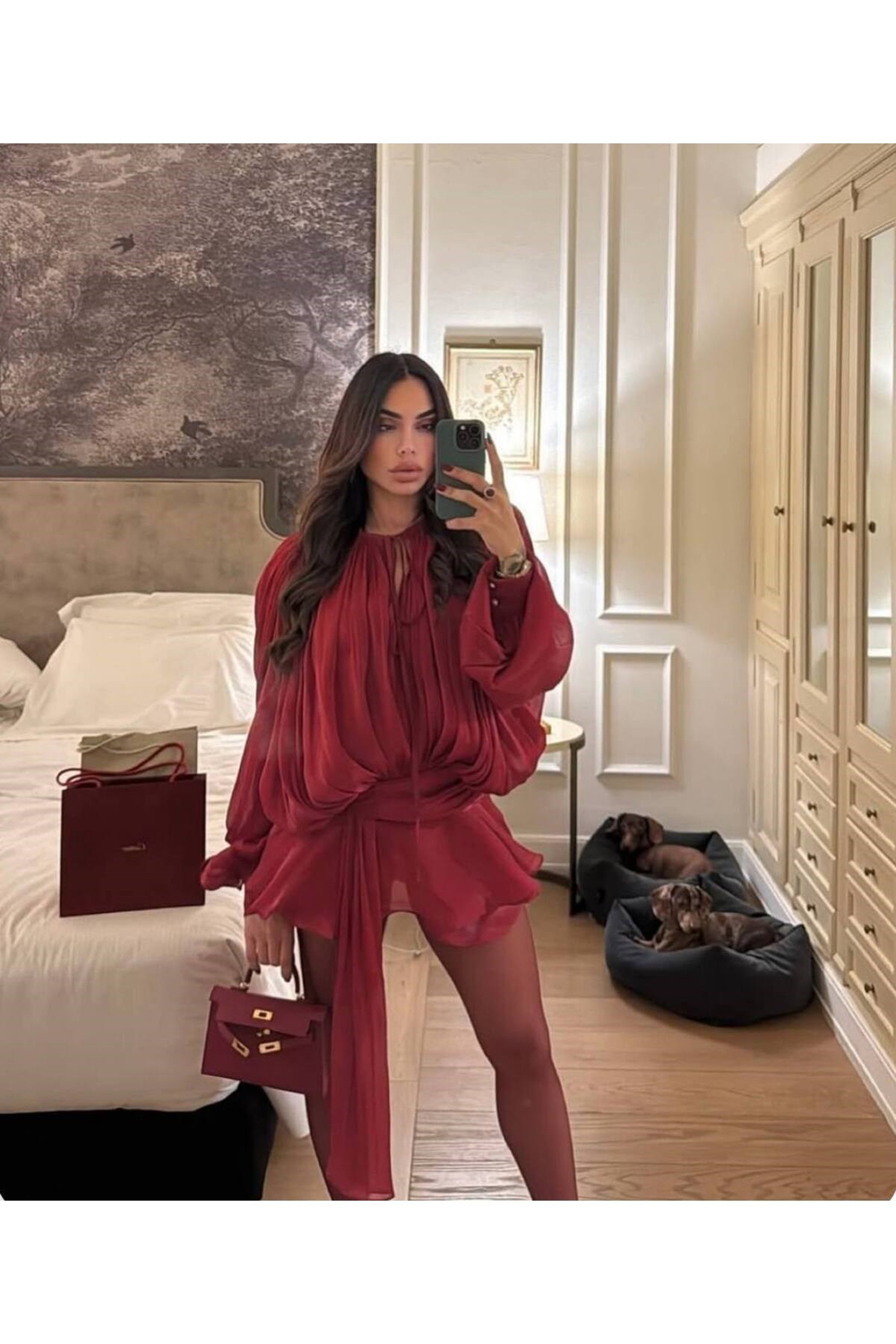 kadın Piliseli Balon Kollu Kuşaklı Mini Elbise