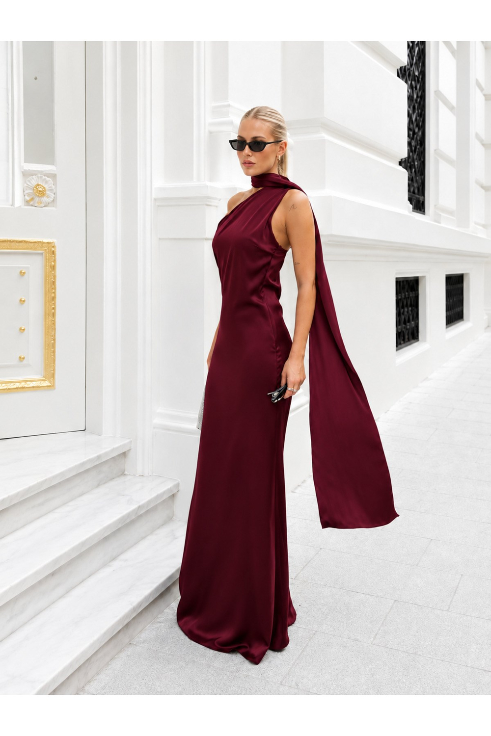 MAY REM Kadın Saten Halter Yaka Şal Detaylı Maxi Abiye Elbise