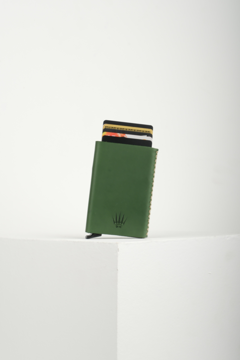 Cortex Slim Yeşil Hakiki Deri Bölmeli Kızaklı Mekanizmalı Kartlık