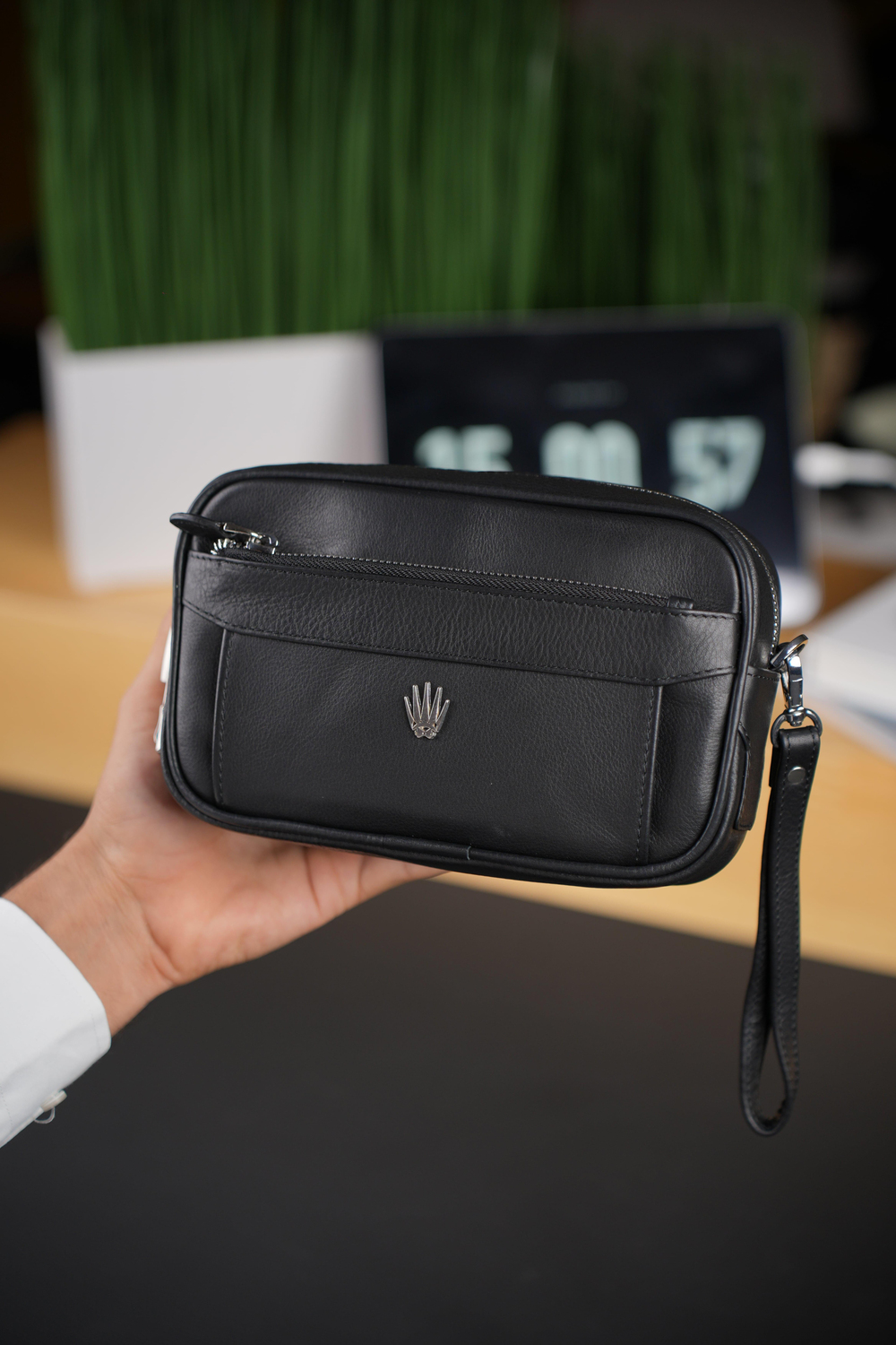 FOREST ŞİFRELİ HAKİKİ DERİ EL ÇANTASI SİYAH