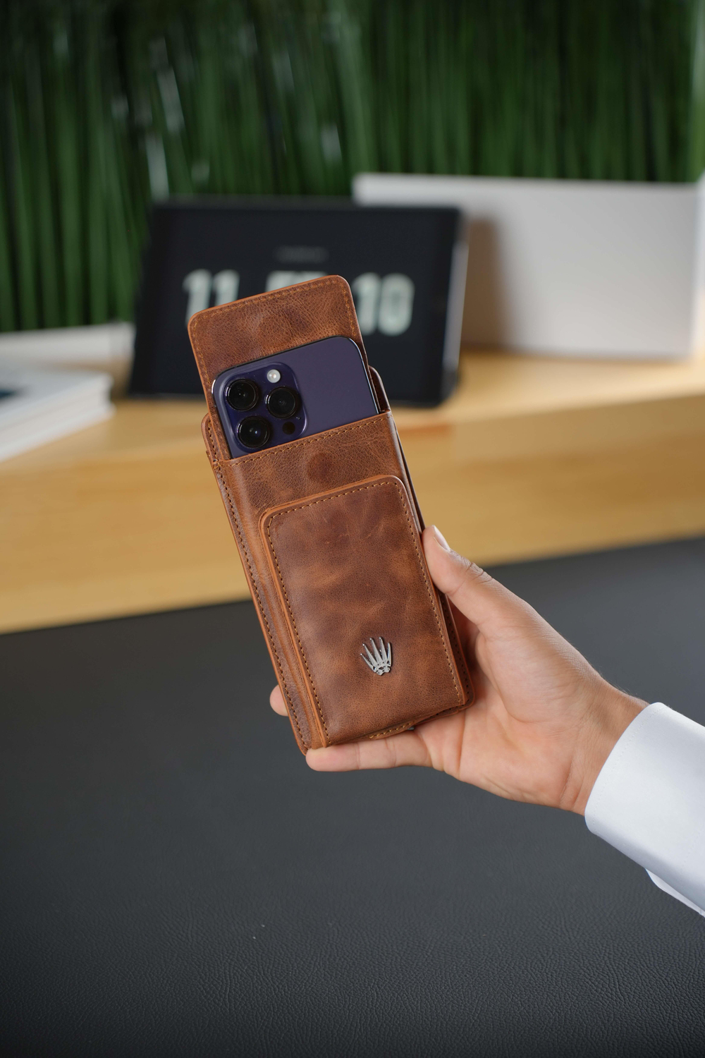 Hakiki Deri Taba Askılı Çanta 4 Kart Bölmesi, Telefon ve Para Bölmesi, Fermuarlı, Çıtçıtlı Askılı Telefon Çantası Luısaw