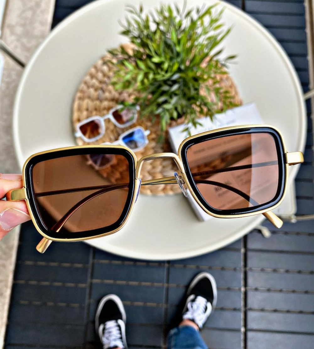 GÜNEŞ GÖZLÜĞÜ KADIN&ERKEK GOLD-SİYAH,UV-400 KORUMALI ÖZEL CAM, DAYANIKLI ÇERÇEVE, MODERN KARE TASARIM GÖZLÜK,CE SERTİFİKALİ