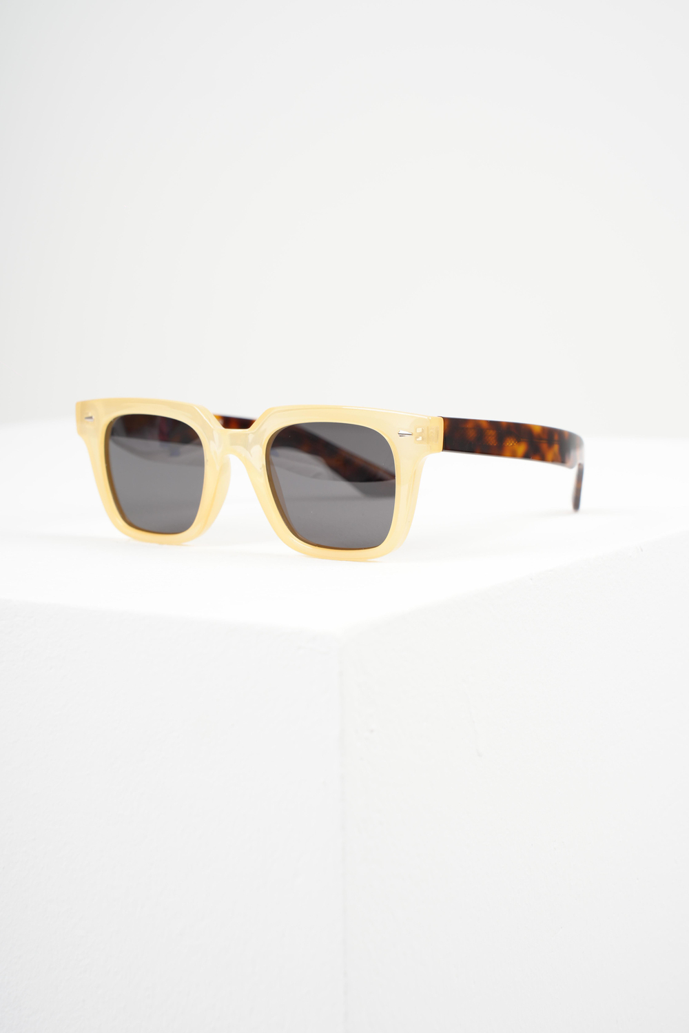 ROYAL EYEWEAR RE31105 LEOPAR KREM POLARIZE GÜNEŞ GÖZLÜĞÜ