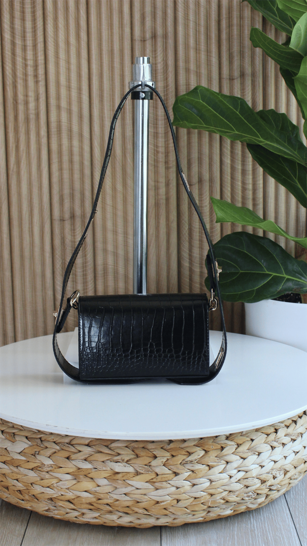 Kadın Desenli Siyah Deri Ayarlanabilir Omuz Ve El Çantası Dina