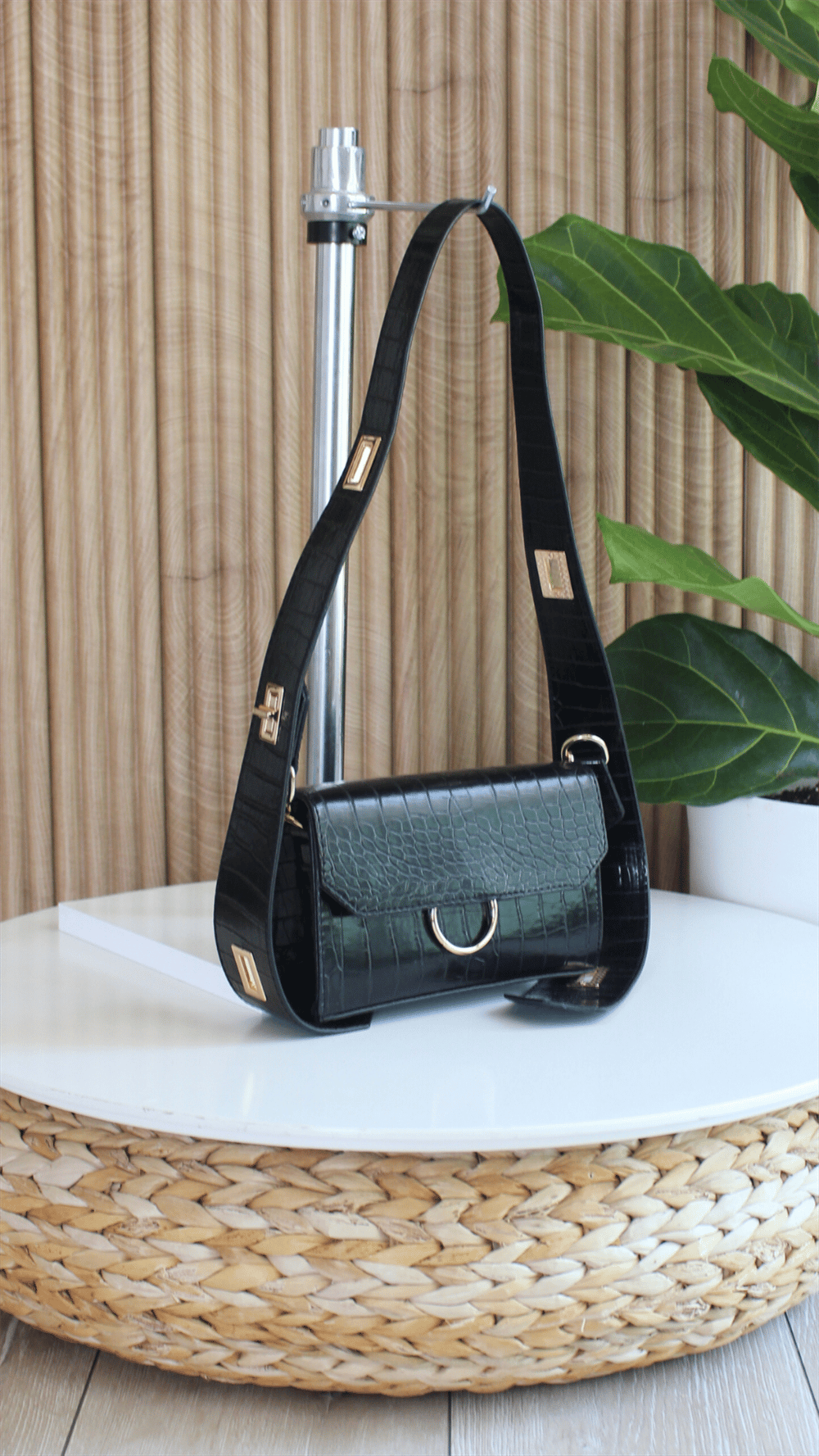 Kadın Desenli Siyah Deri Ayarlanabilir Omuz Ve El Çantası Dina