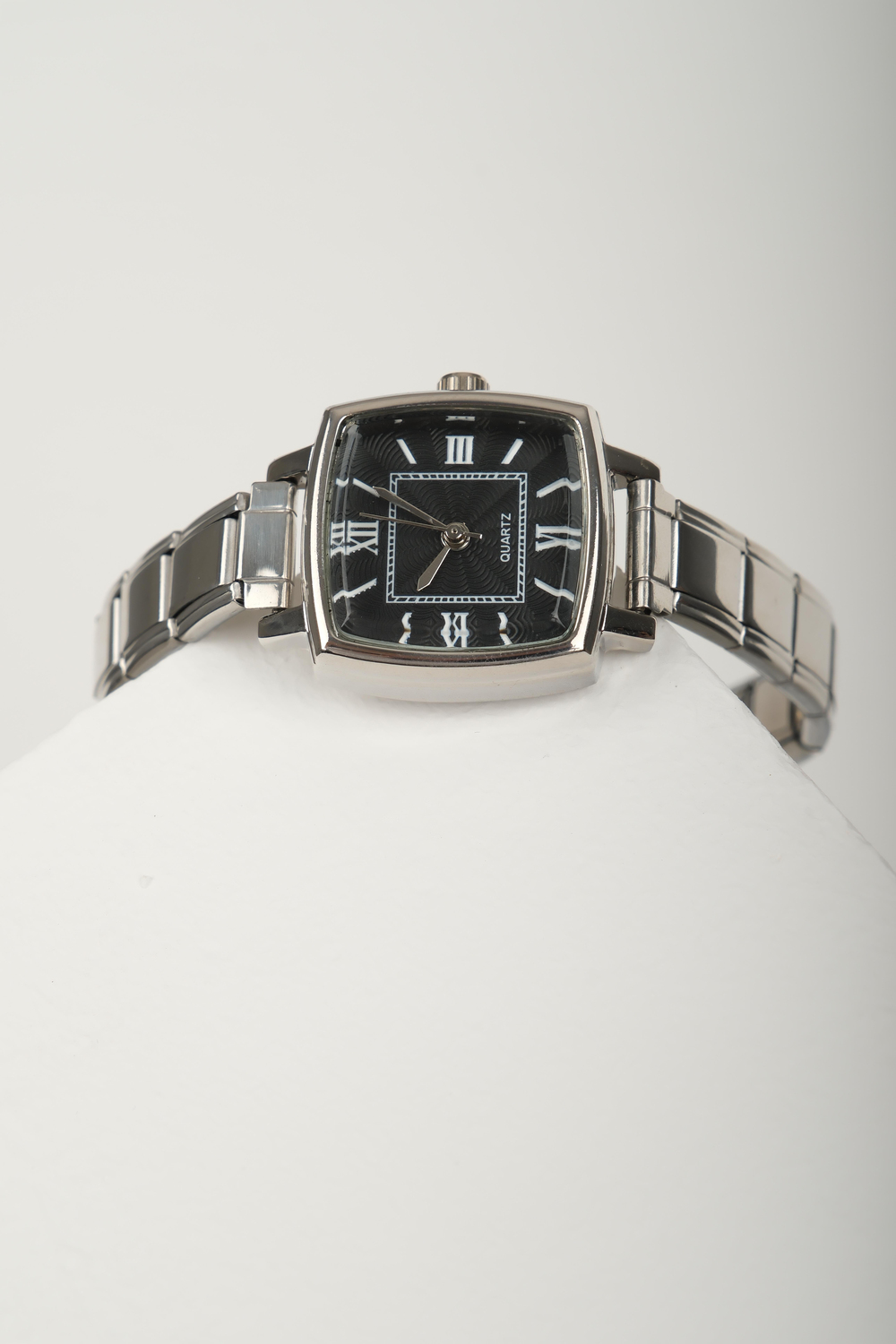 Diora Silver Siyah Kadın Vintage Çelik Kol Saati