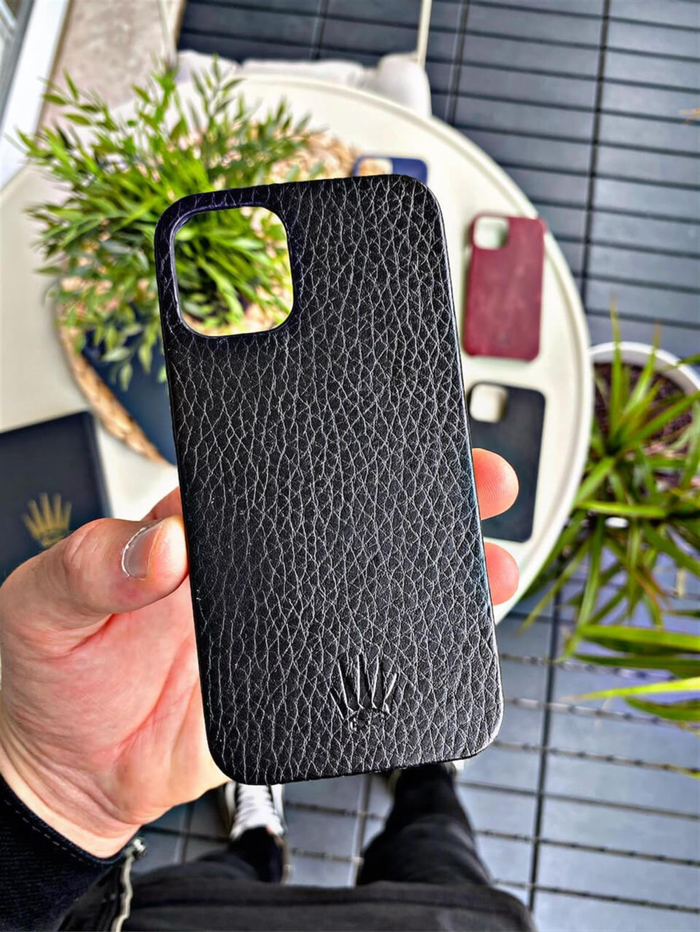 Hakiki Deri iPhone 12 Mini Siyah Kılıf Kadife İç Yüzey, Manyetik Özellikli