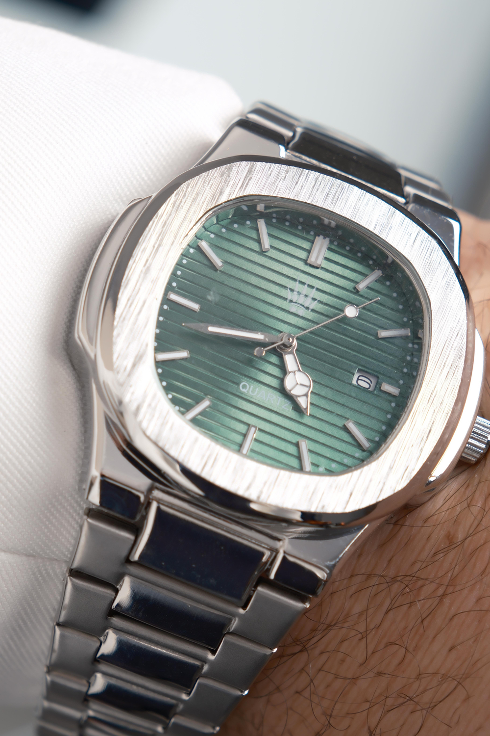 Wolf Silver Green Kol Saati
