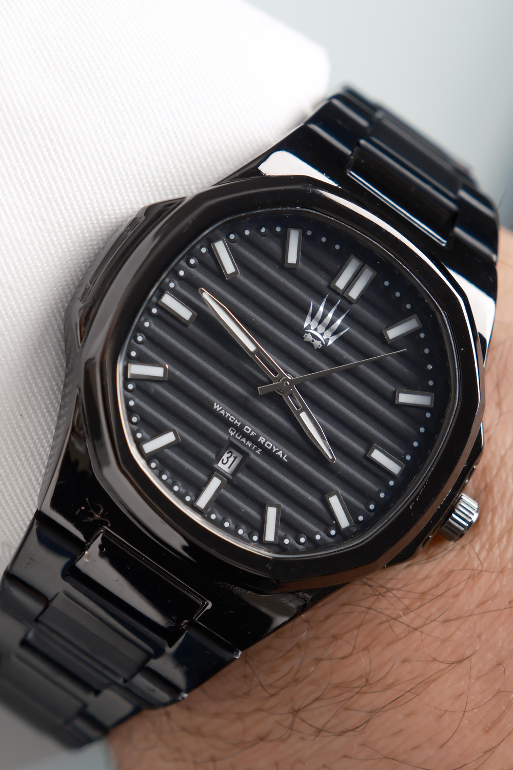 Novatick Siyah Kol Saati