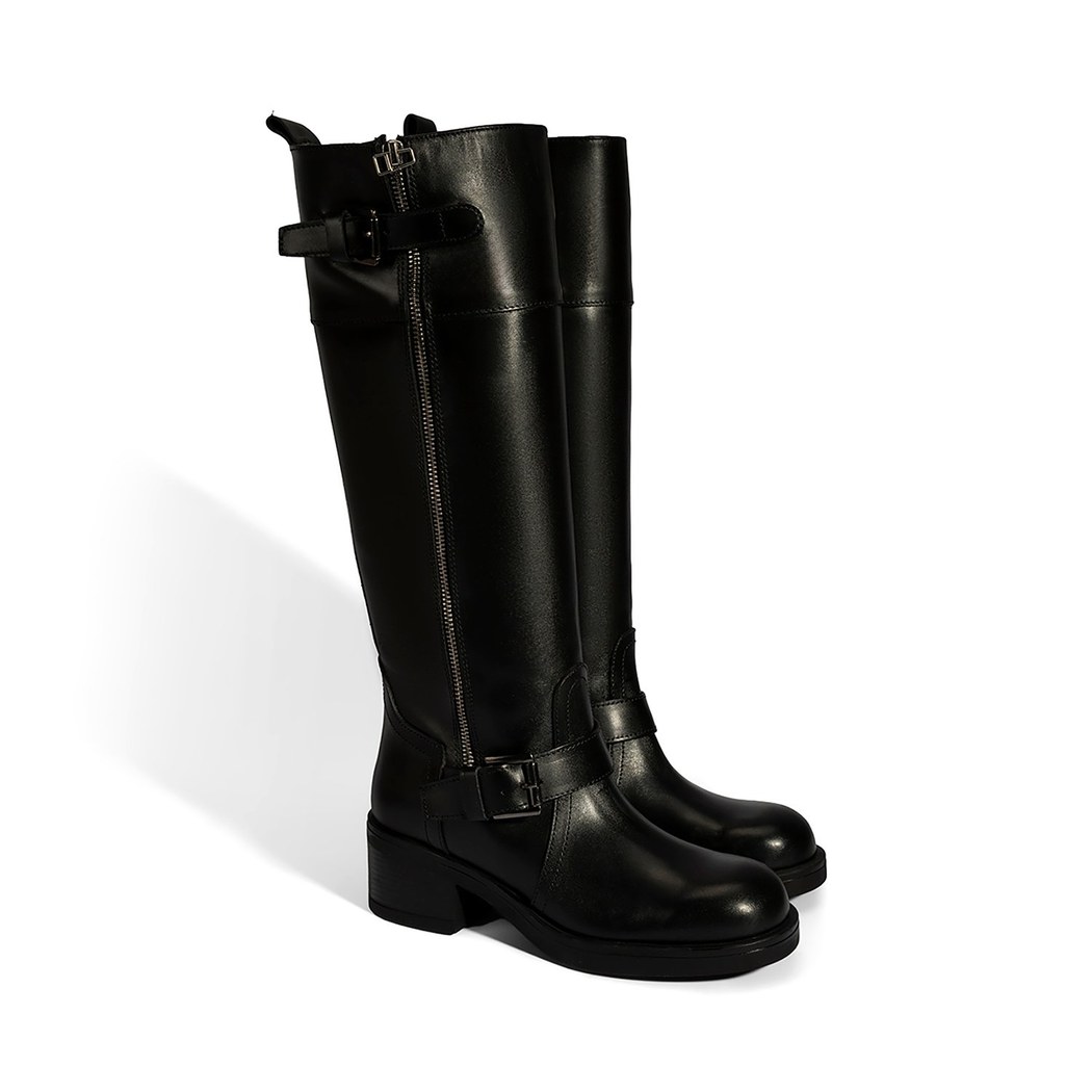 Kadın Siyah Metal Toka Detaylı Deri Çizme