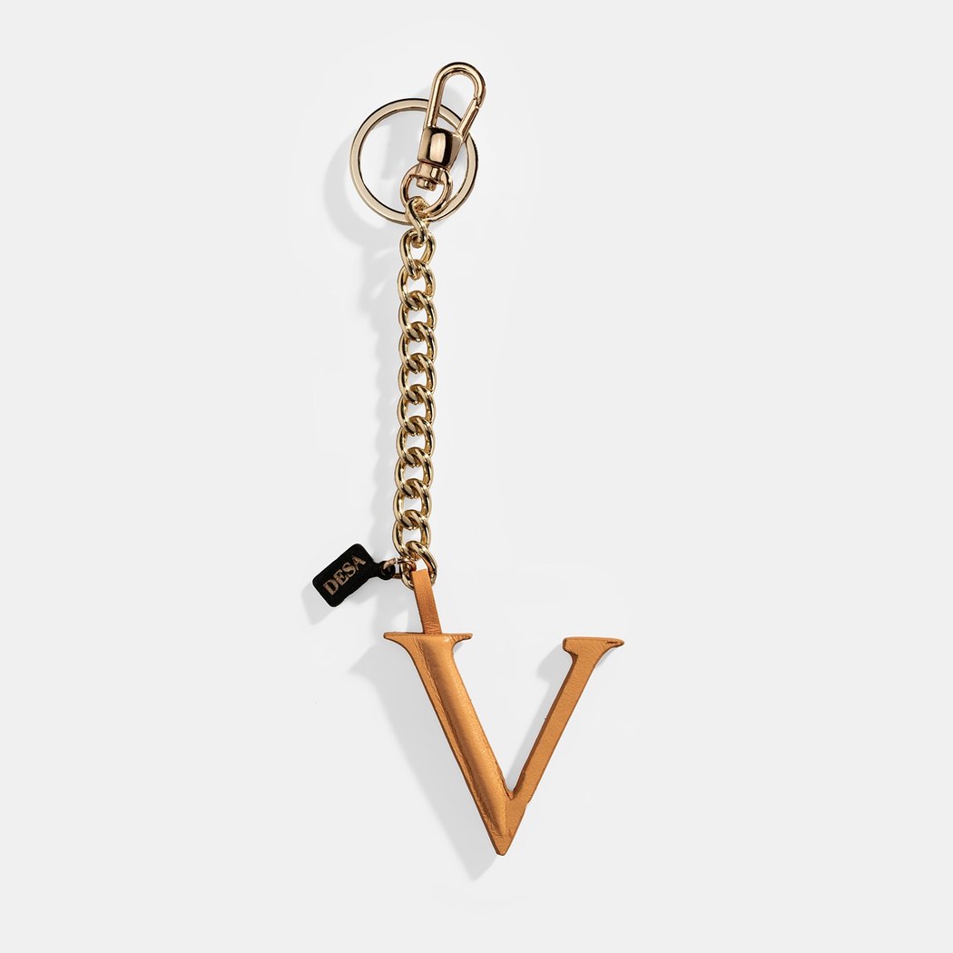 Turuncu V Harfi Deri Anahtarlık