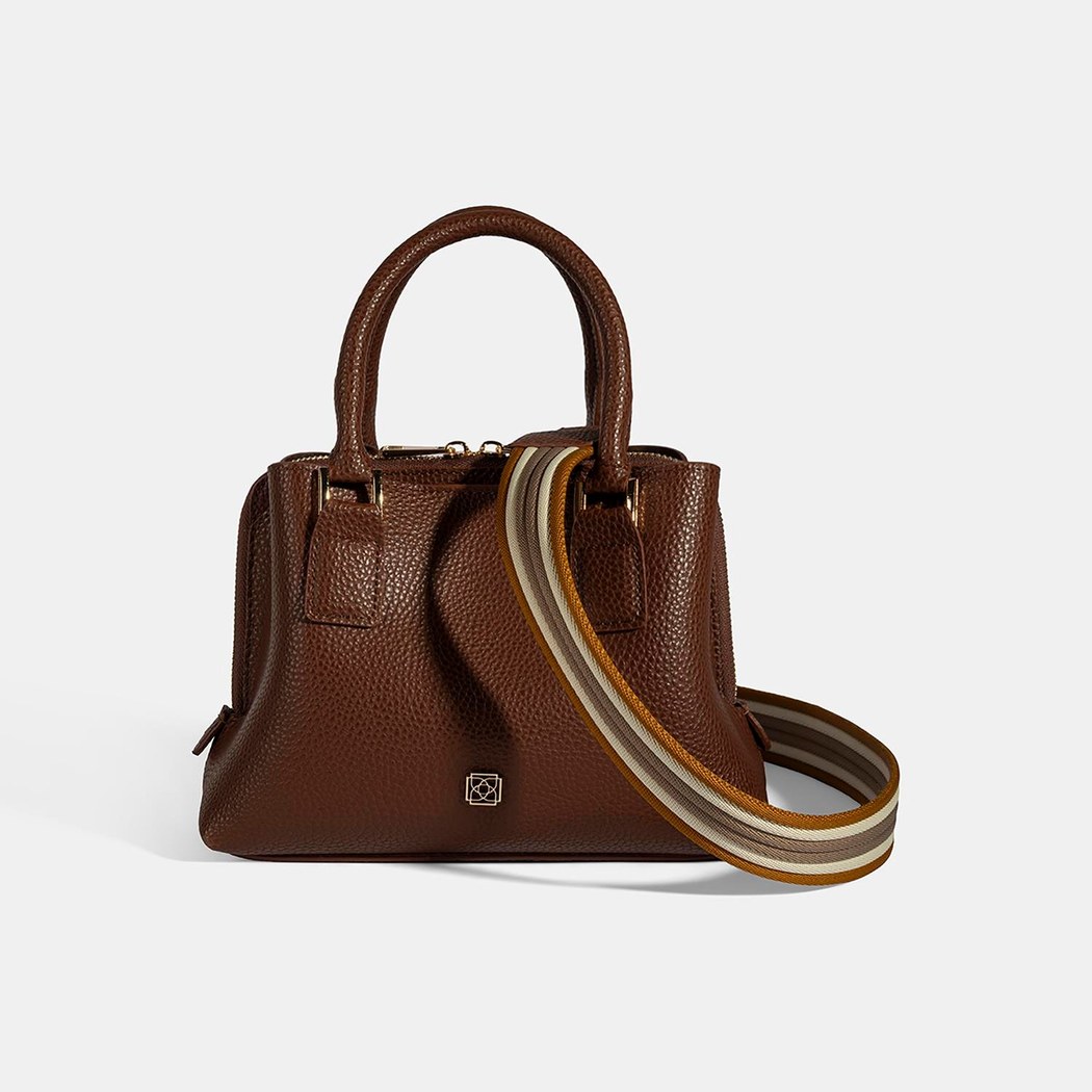 YNK-0005 AW25 KADIN OMUZ ÇANTASI