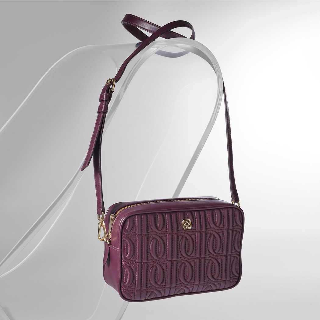 Abrama Bordo Kadın Monogram Kapitone Deri Postacı Çantası