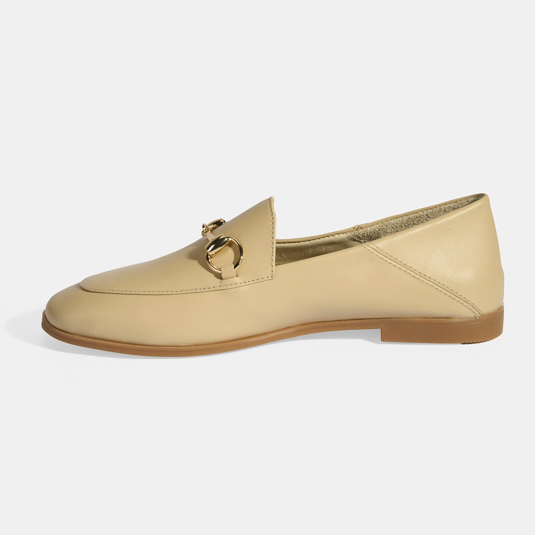 Bej Kadın Toka Aksesuarlı Deri Loafer