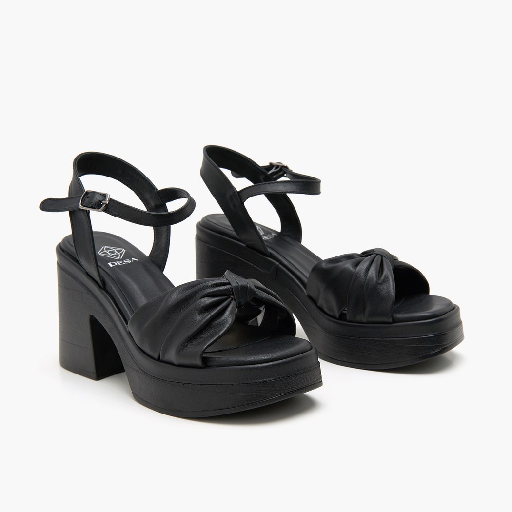 Bette Siyah Kadın Deri Sandalet