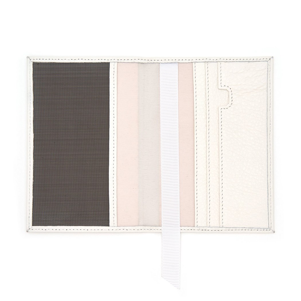 Beyaz Deri Pasaportluk