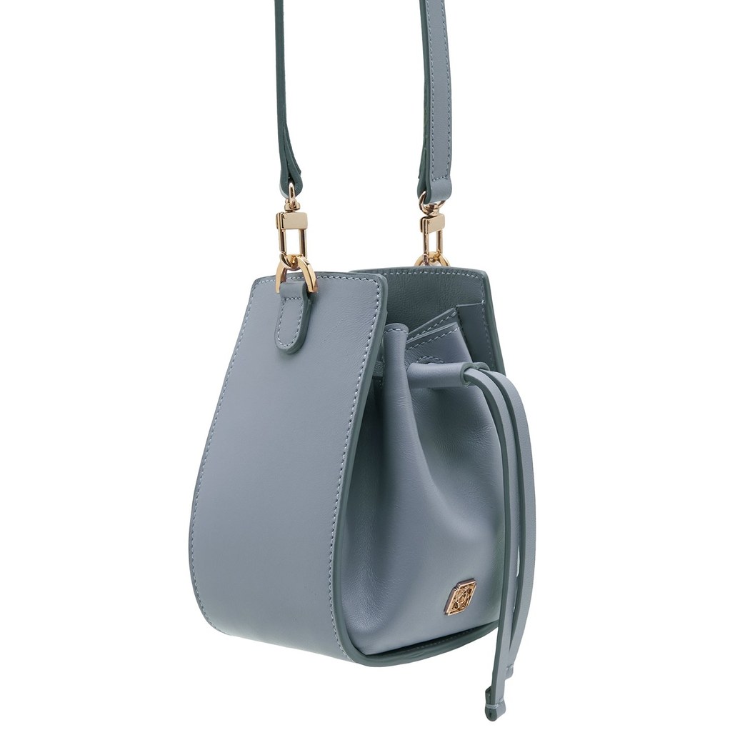 Camellia Kadın Deri Omuz Askılı Çanta