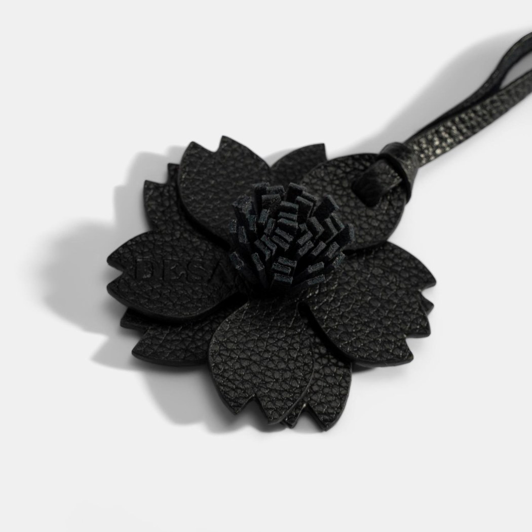 DP-4897 AW25 KADIN ÇİÇEK CHARM