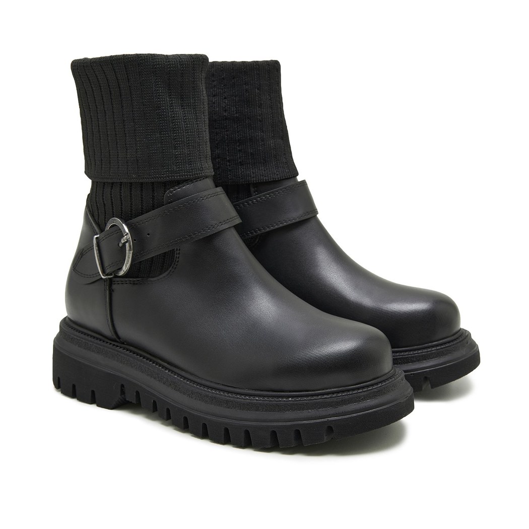 Este Siyah Kadın Bot