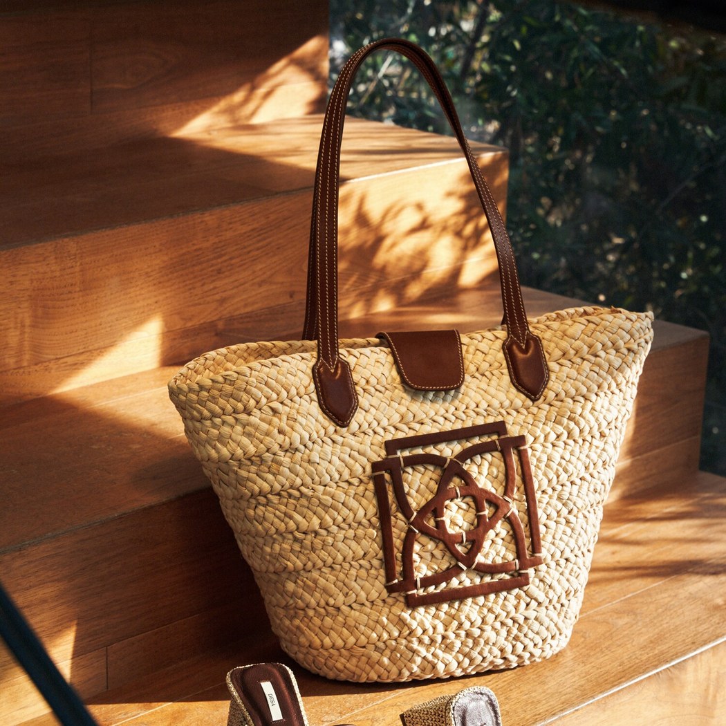 Fanny Bej Kadın Logolu Hasır Omuz Çantası