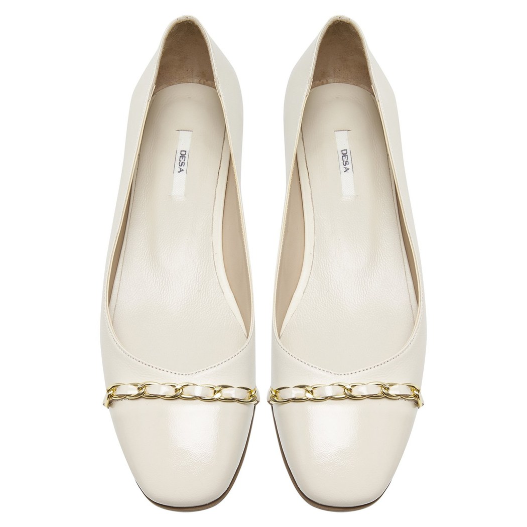 Jacinto Beyaz Kadın Zincir Detaylı Deri Babet