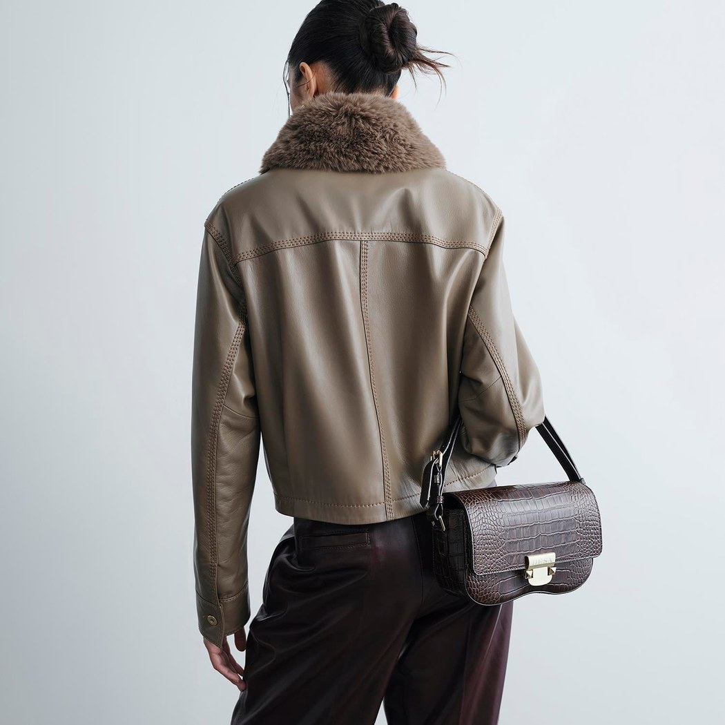 K15072 KADIN YAKASI KÜRKLÜ DERİ CEKET