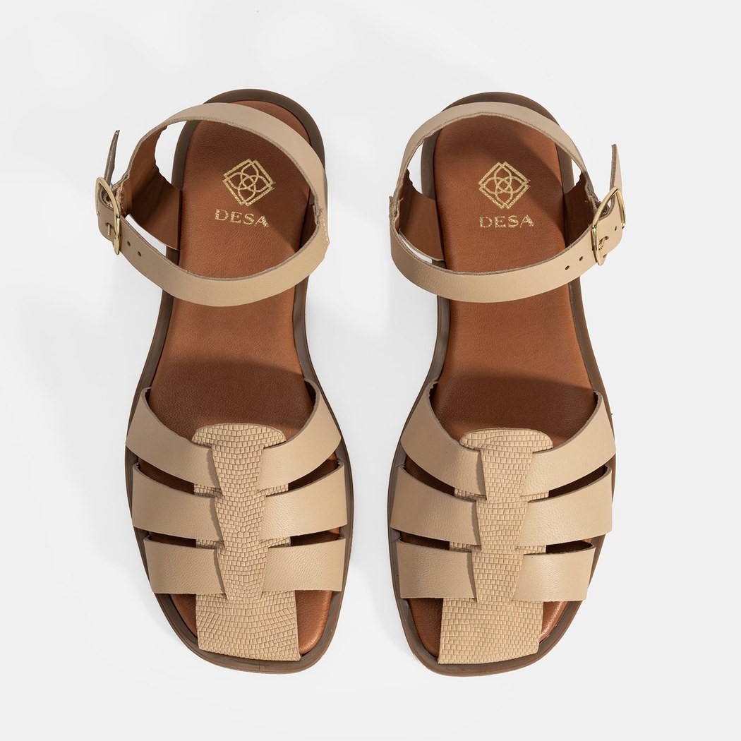 Kadın Bej Ayarlanabilir Tokalı Deri Sandalet