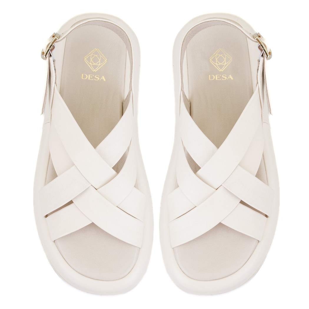 Kadın Bej Dolgu Tabanlı Deri Sandalet