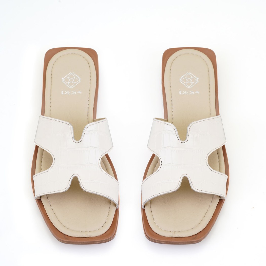 Kadın Bej Kroko Baskılı Deri Terlik