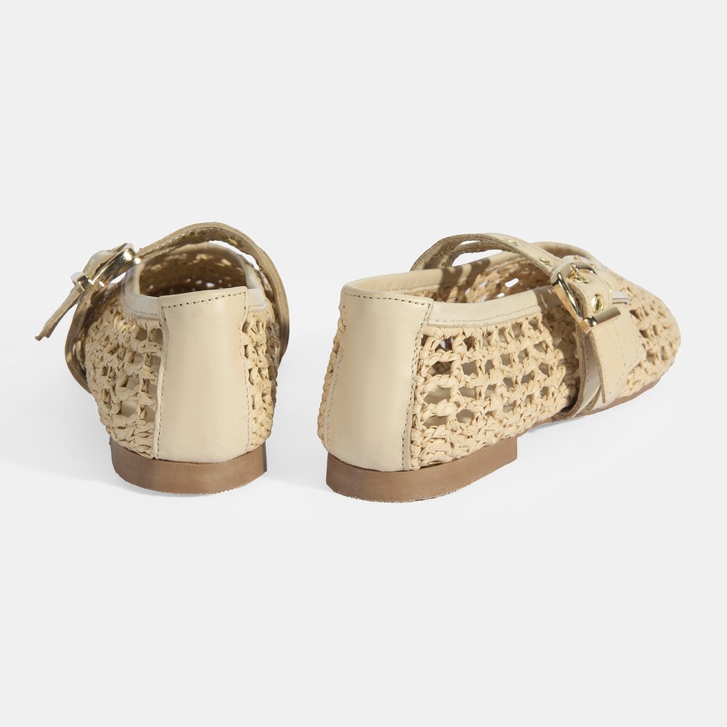 Kadın Bej Metal Toka Aksesuarlı Örgü Babet