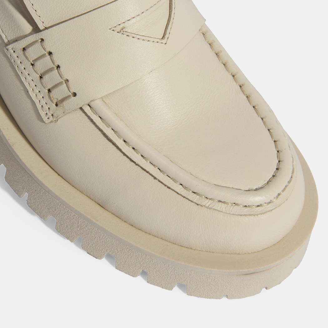 Kadın Bej Slip-On Deri Loafer