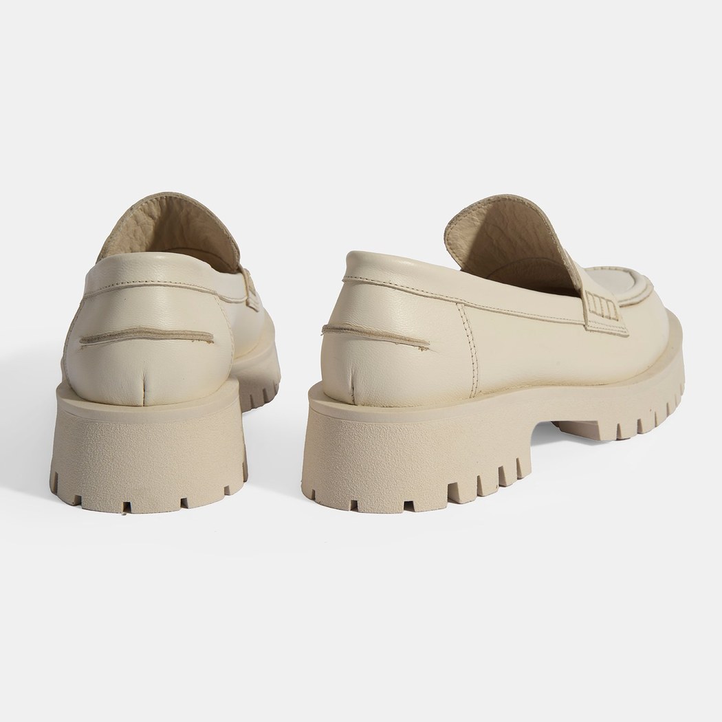 Kadın Bej Slip-On Deri Loafer