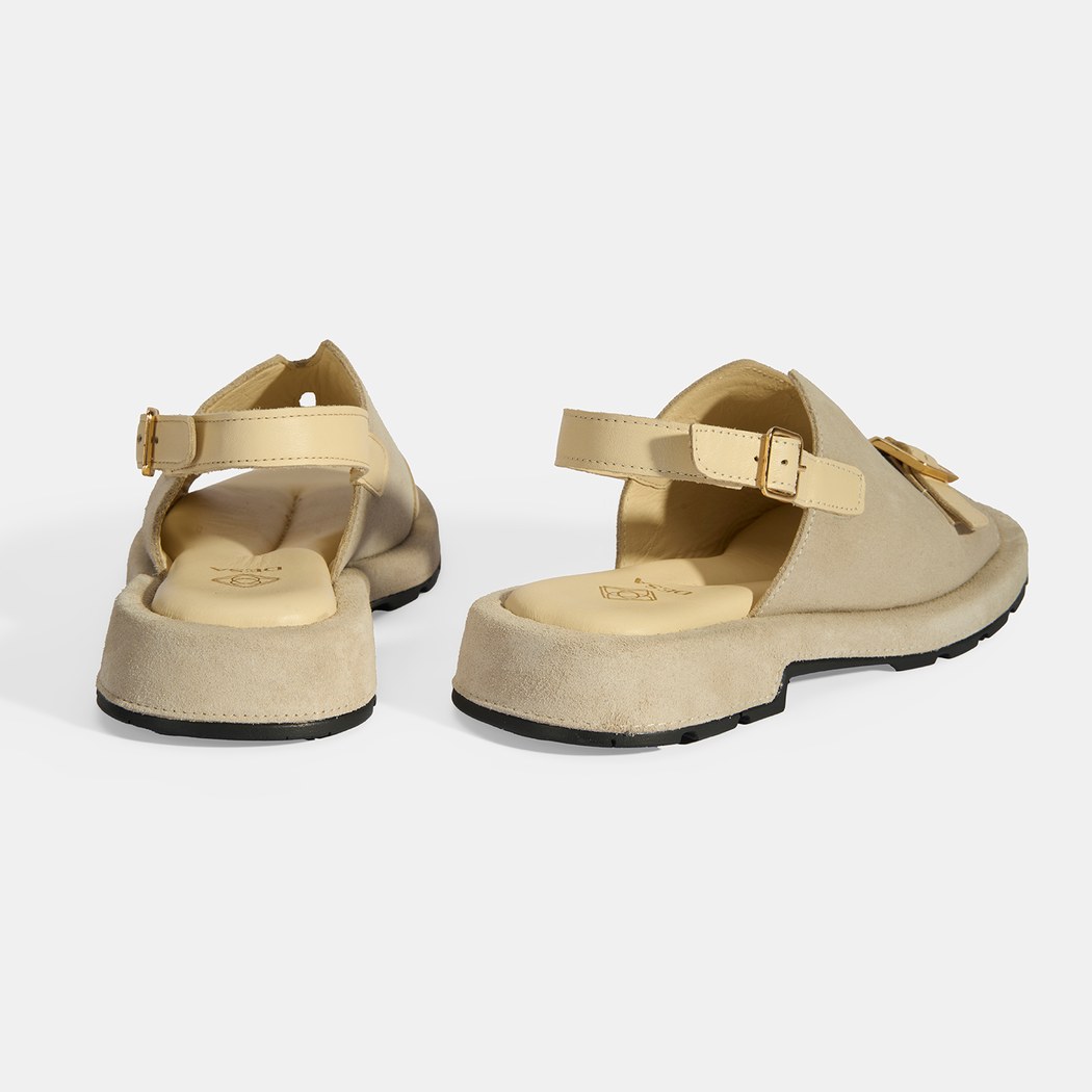 Kadın Bej Süet Tokalı Sandalet