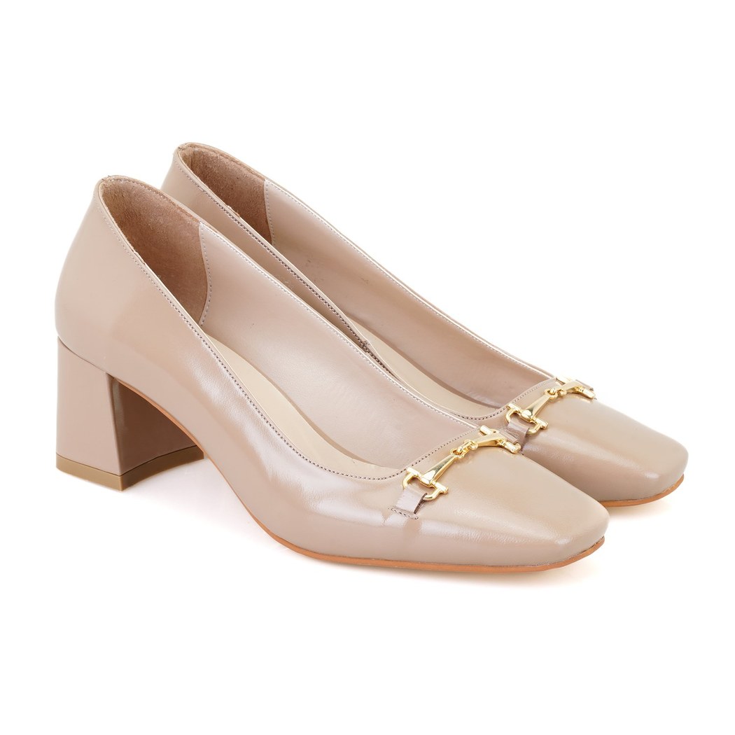 Kadın Bej Toka Aksesuarlı Topuklu Klasik Ayakkabı
