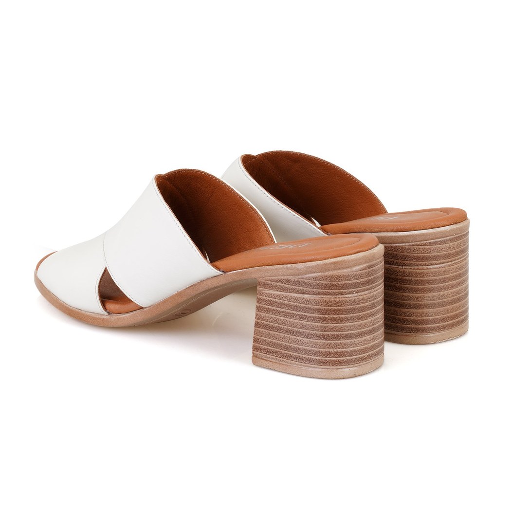 Kadın Bej Topuklu Deri Terlik