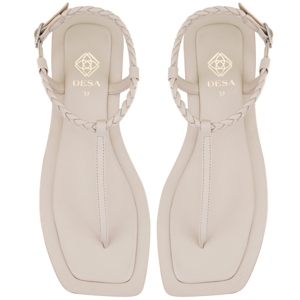 Kadın Beyaz Ayarlanabilir Tokalı Deri Sandalet