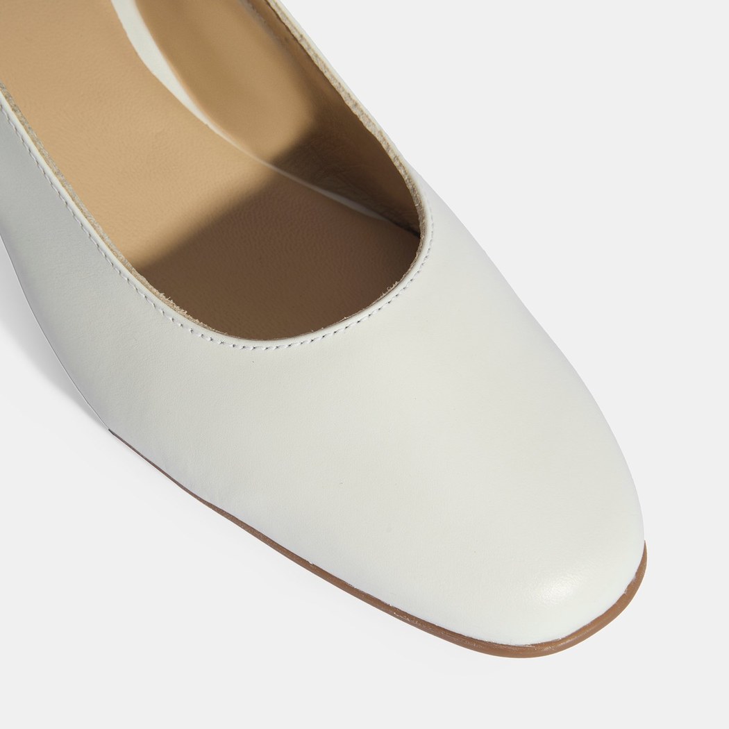 Kadın Beyaz Ayarlanabilir Tokalı DesaComfort Deri Topuklu Ayakkabı