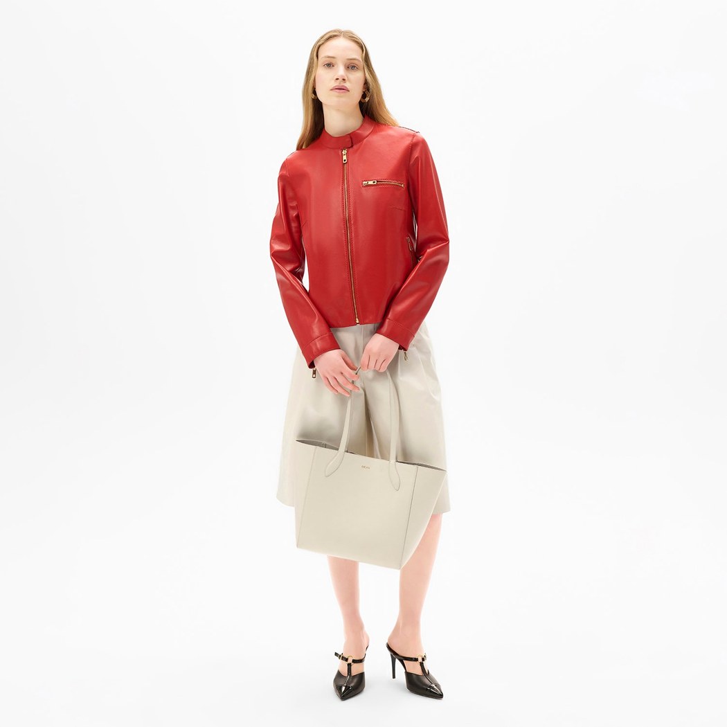 Kadın Beyaz Deri Bermuda Şort