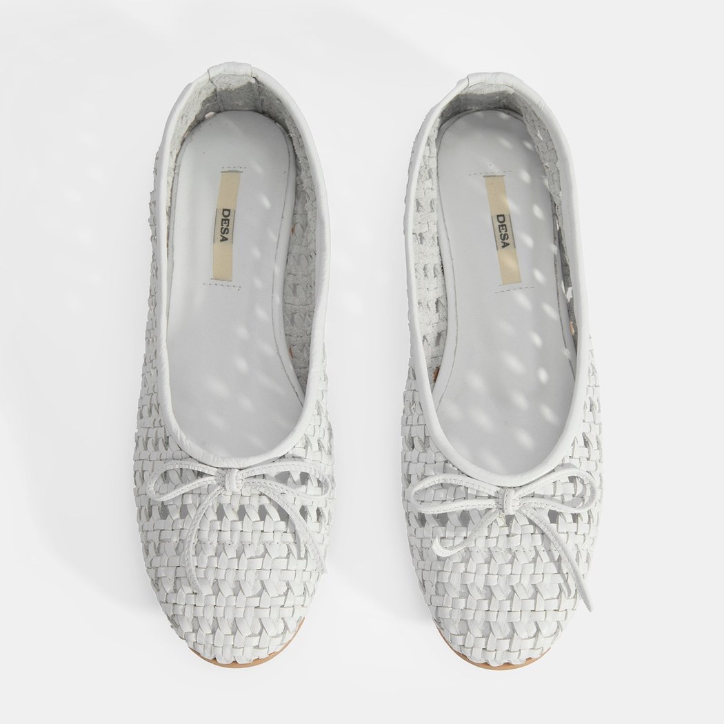 Kadın Beyaz Fiyonk Detaylı Örgü Babet