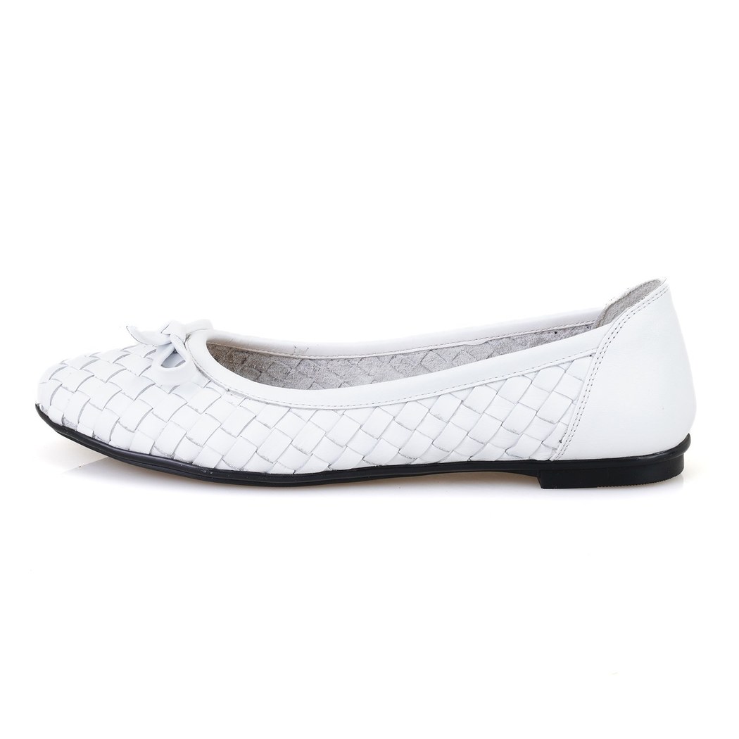 Kadın Beyaz Kapitone Deri Babet