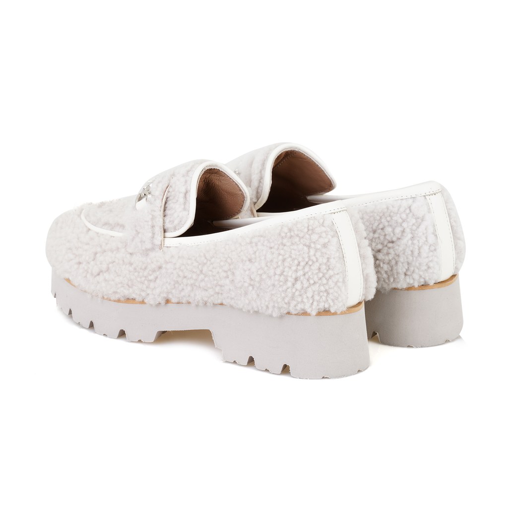 Kadın Beyaz Kürk Detaylı Günlük Ayakkabı