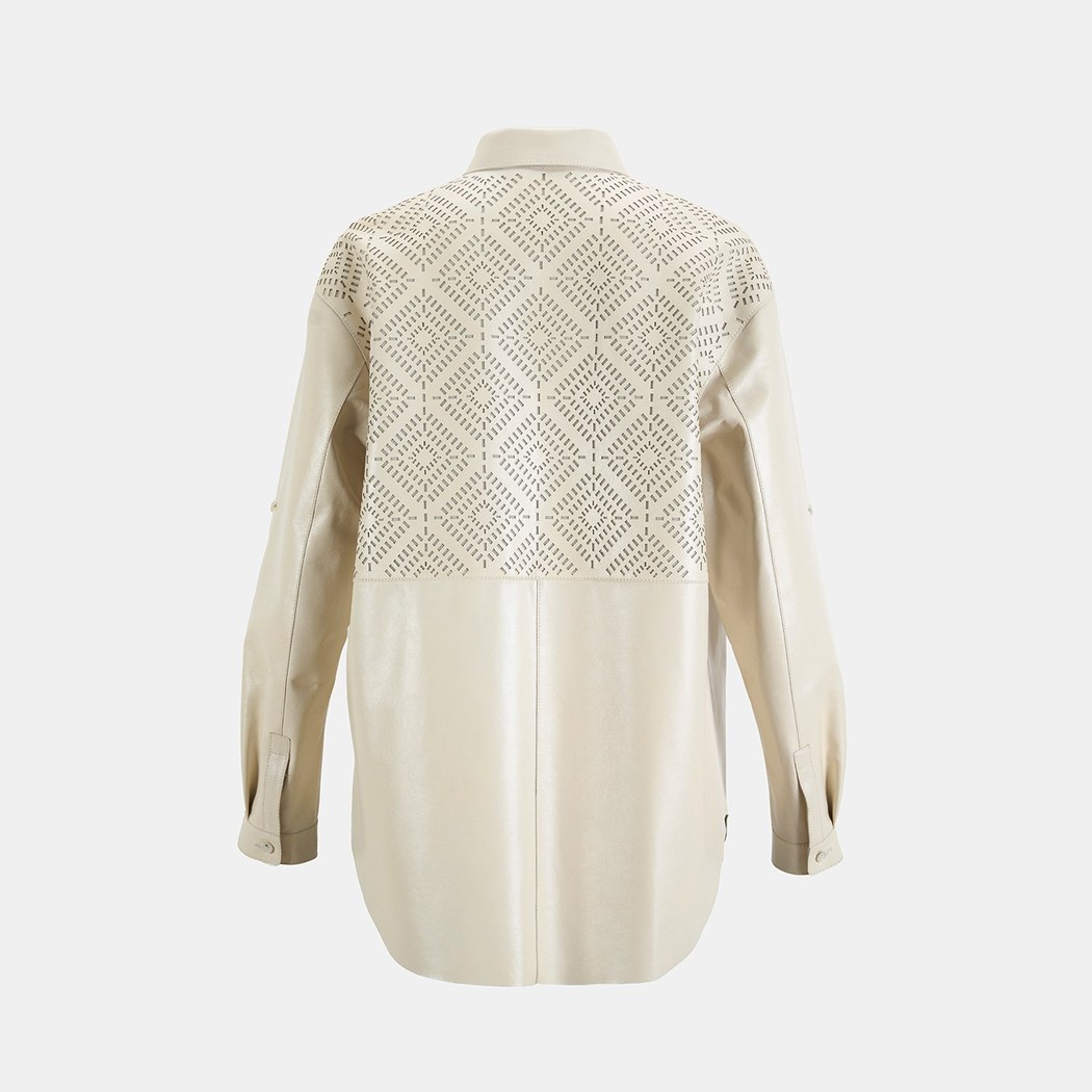 Kadın Beyaz Lazer Kesimli Geometrik Desenli Deri Gömlek