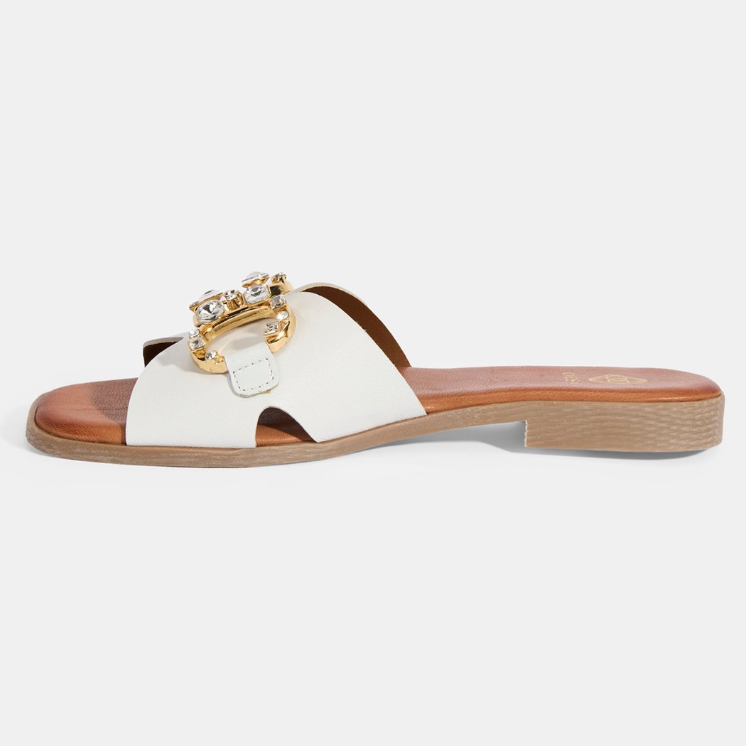Kadın Beyaz Taşlı Toka Aksesuarlı Deri Terlik