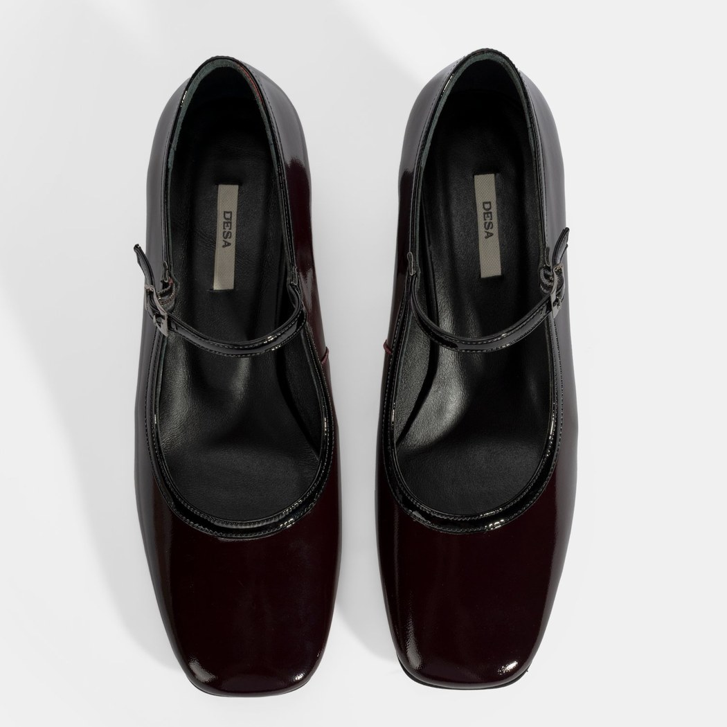 Kadın Bordo Ayarlanabilir Tokalı Kalın Topuklu Klasik Ayakkabı