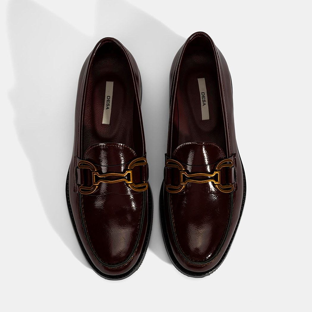 Kadın Bordo Metal Toka Aksesuarlı Rugan Loafer