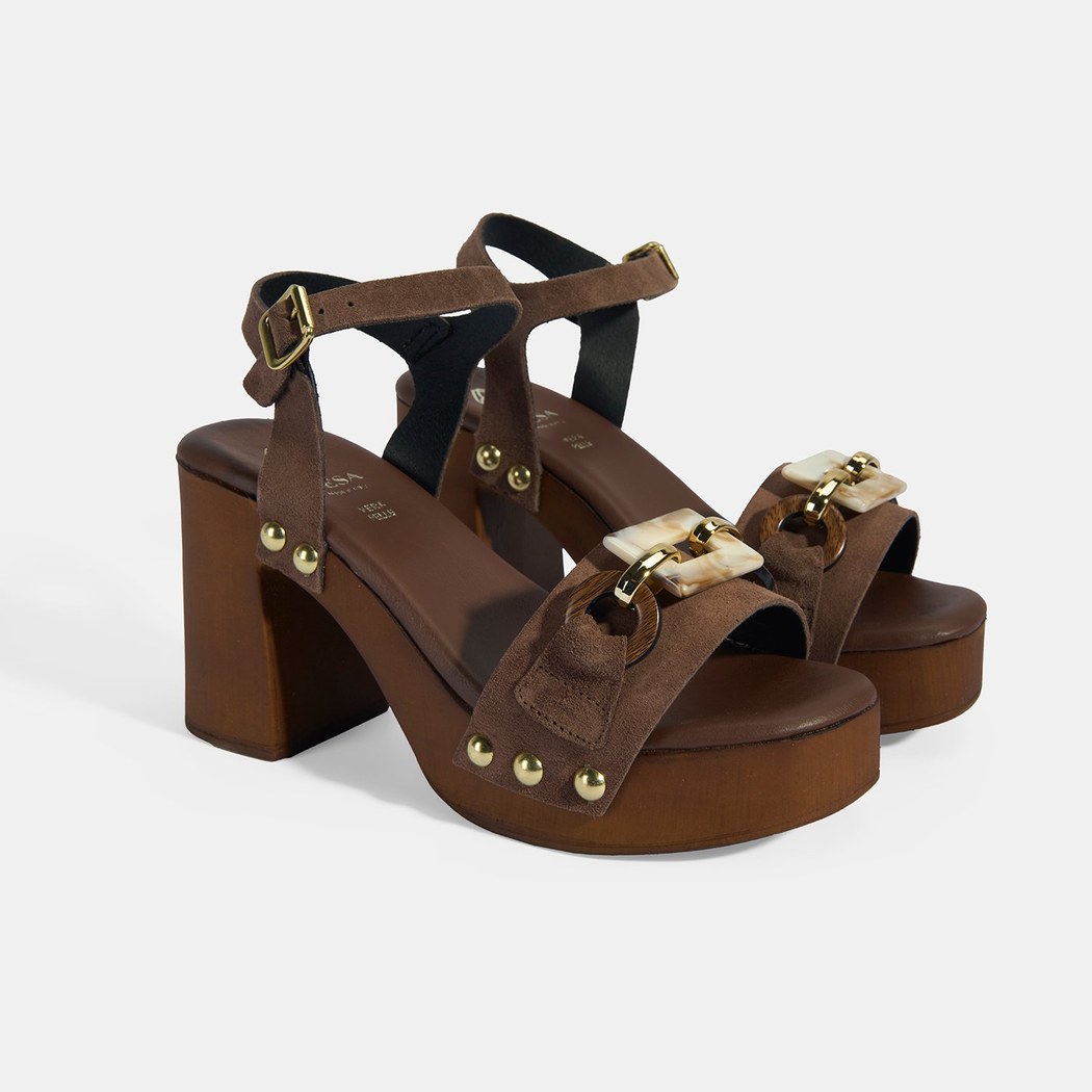 Kadın Kahve Aksesuar Detaylı Ayarlanabilir Tokalı Süet Topuklu Sandalet