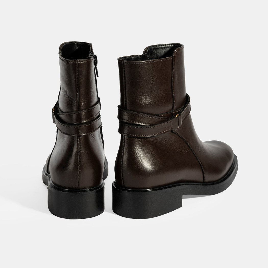 Kadın Kahve Metal Toka Detaylı Fermuarlı Deri Bot