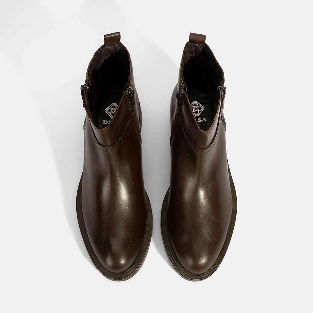 Kadın Kahve Metal Toka Detaylı Fermuarlı Deri Bot