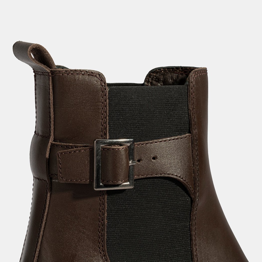 Kadın Kahve Metal Toka Detaylı Topuklu Bot